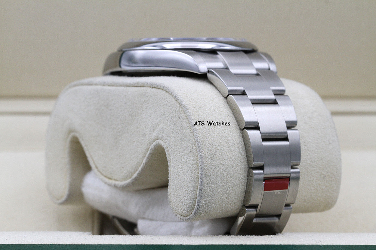 BNIB/NOS Rolex 124300 Oyster Perpetual 41 MM Green Dial Box & Paper