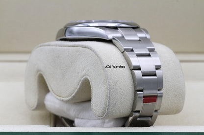 BNIB/NOS Rolex 124300 Oyster Perpetual 41 MM Green Dial Box & Paper