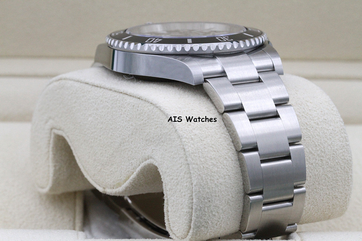 BNIB Rolex Submariner Ceramic No Date 124060 41MM Box & Paper