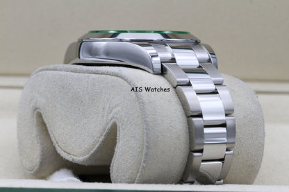 Rolex Milgauss 116400GV Black Dial / Green Crystal 2021 Box & Papers