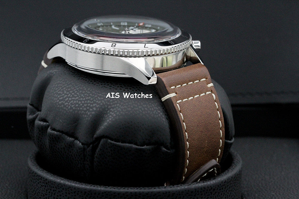 Breitling Super AVI B04 AB04452A1L1X1 Chronograph GMT 46 Curtiss Warhawk B&P