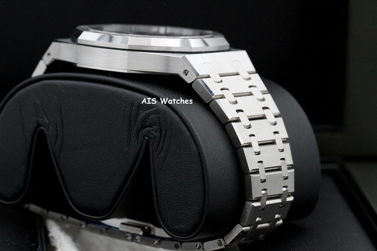 BNIB Audemars Piguet 15510ST.OO.1320ST.07 Royal Oak Black Dial 41MM Box & Paper