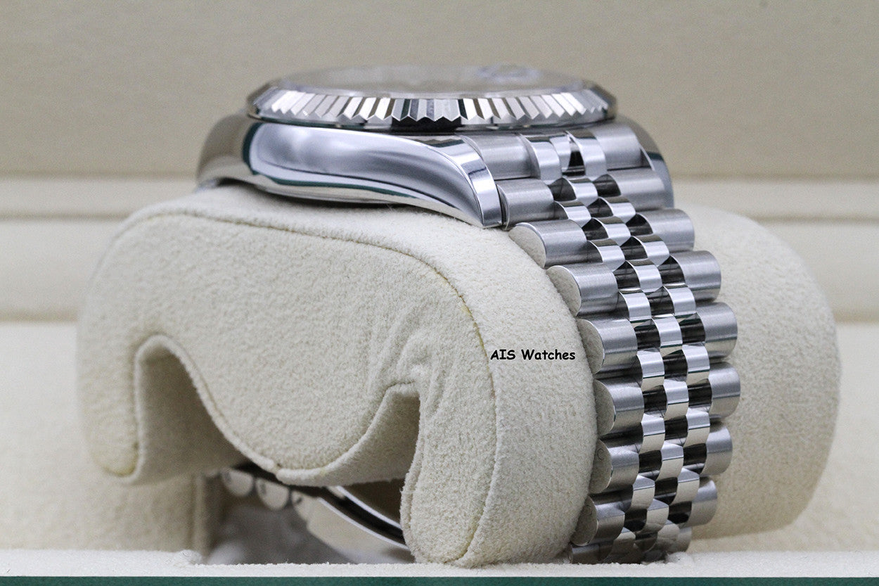 Rolex 326934 Sky-Dweller Stainless Steel Green Dial Jubilee 2024 Box & Papers