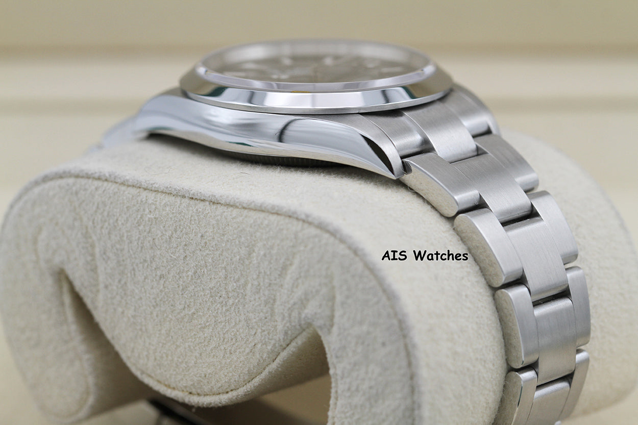 Rolex Explorer 124270 36MM 2022 Box & Papers