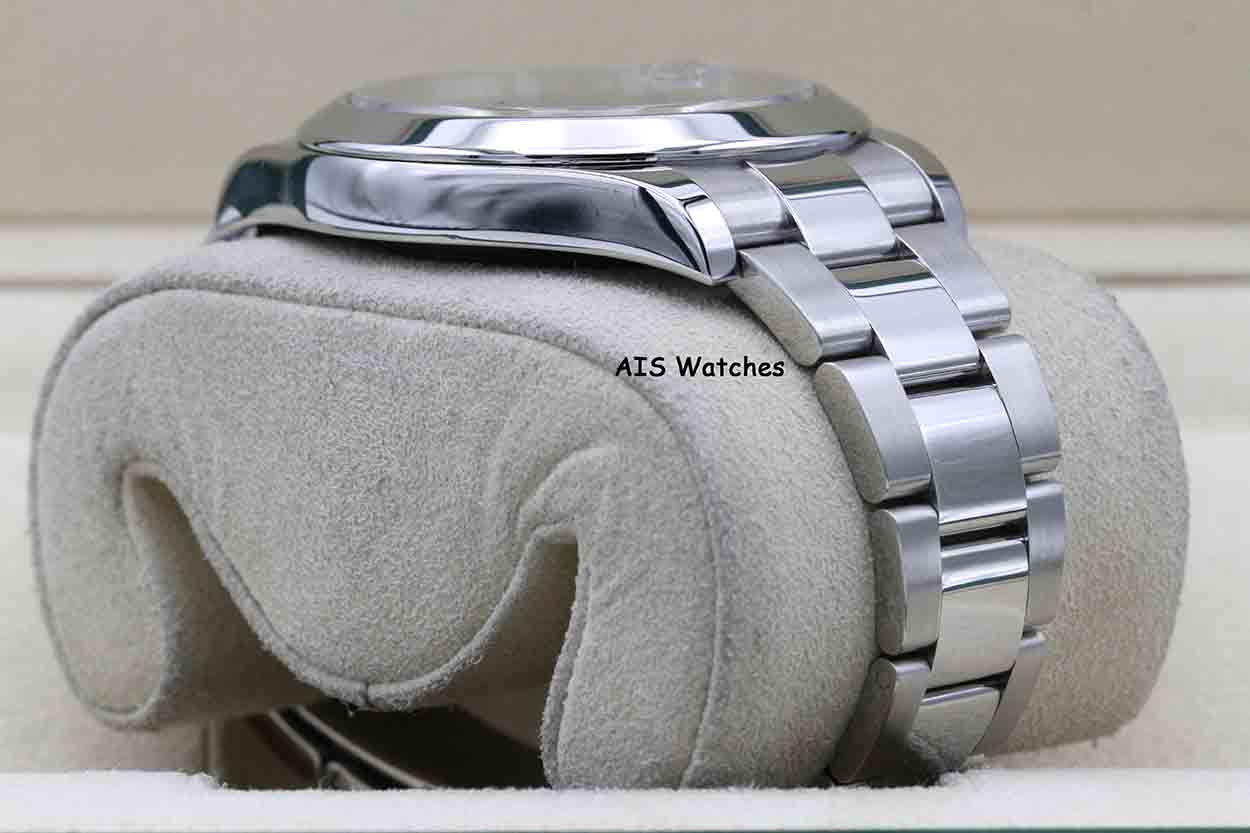 Rolex Datejust II 41MM 116300 Black Roman Dial Stainless Steel Box & Papers