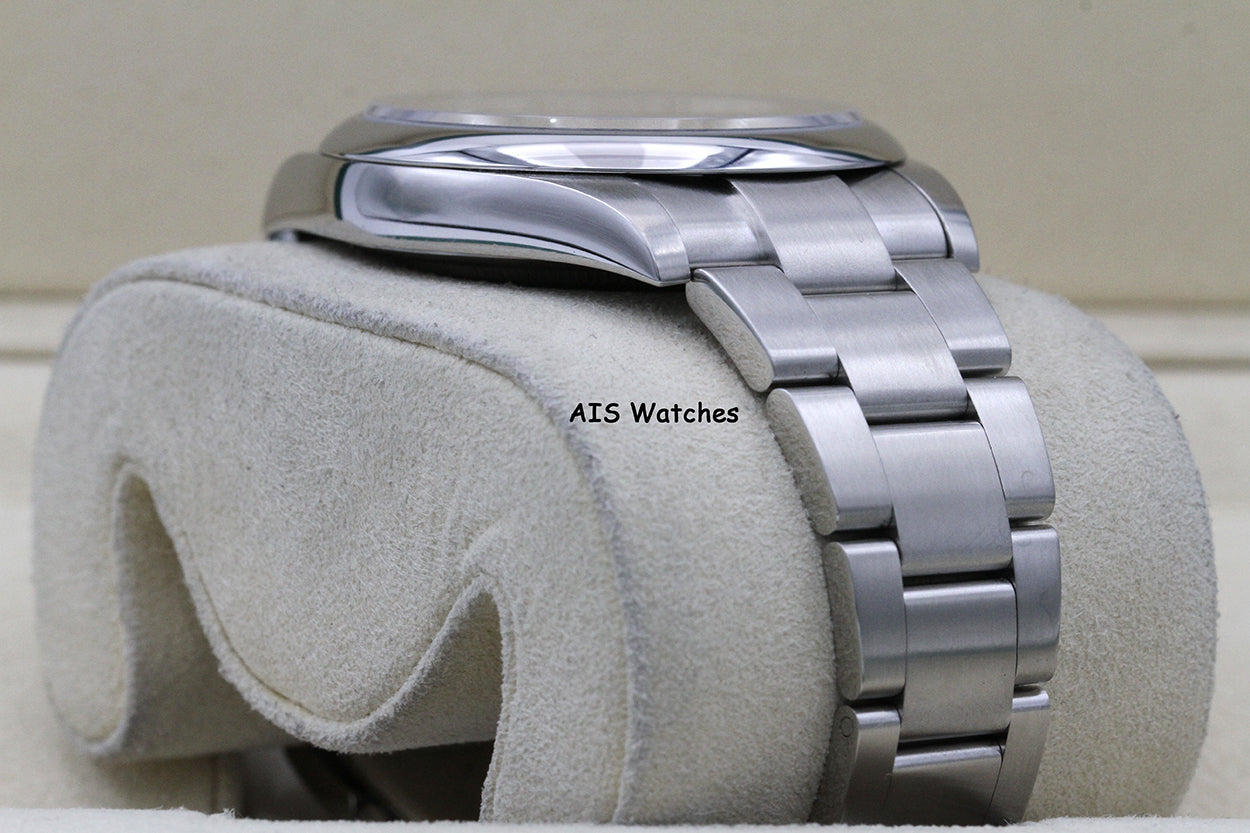 Rolex 124300 Oyster Perpetual 41 MM Green Dial 2022 Box & Papers