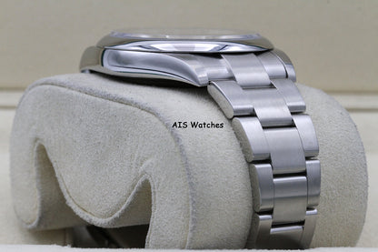 Rolex 124300 Oyster Perpetual 41 MM Green Dial 2022 Box & Papers