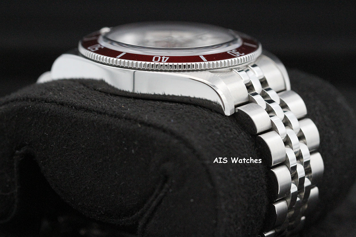 Tudor M7939A1A0RU Black Bay 58 Burgundy Dial SS Jubilee Bracelet B&P