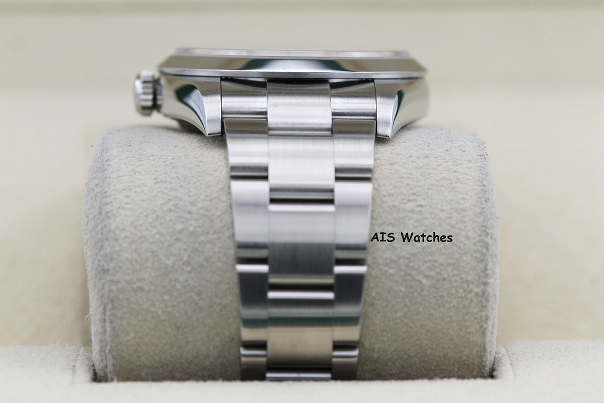 Rolex Explorer 124270 36MM 2023 Box & Papers