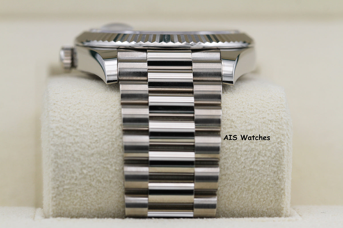 Rolex 228239 DayDate 40MM DD40 18K White Gold Olive Green Roman Dial B&P