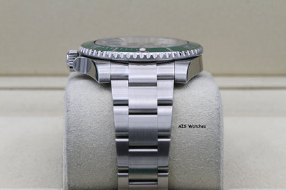 Rolex Submariner 116610LV HULK Green Dial and Ceramic Bezel 2012 Box & Paper