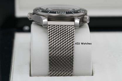 Omega Seamaster 300 Diver 007 James Bond 60th 210.30.42.20.03.002 42MM B&P