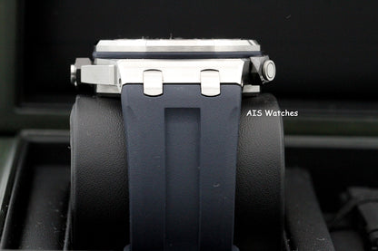 Audemars Piguet 15720ST Royal Oak Offshore Diver Blue Dial 42MM Box & Papers