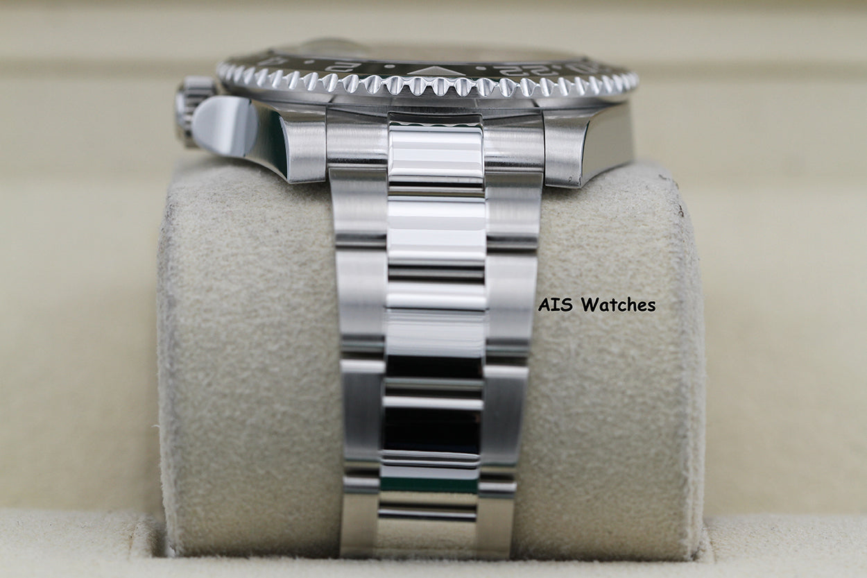Rolex 116710LN GMT Master II Black Ceramic Insert 2018 Box & Papers