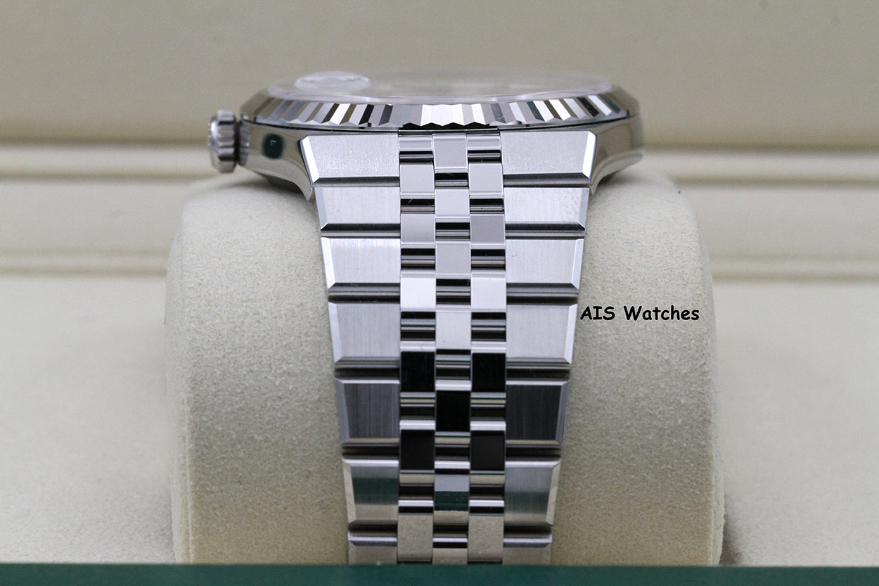 BNIB Rolex 127334 Land Dweller 40MM White Dial Stainless Steel Flat Jubilee B&P