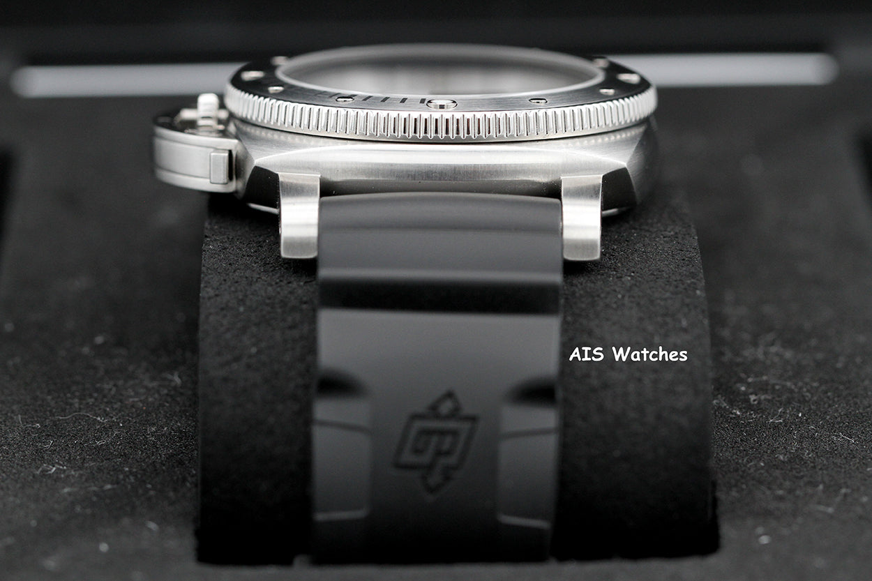 Panerai PAM 1223 Submersible 42MM 3 Days White Dial B&P