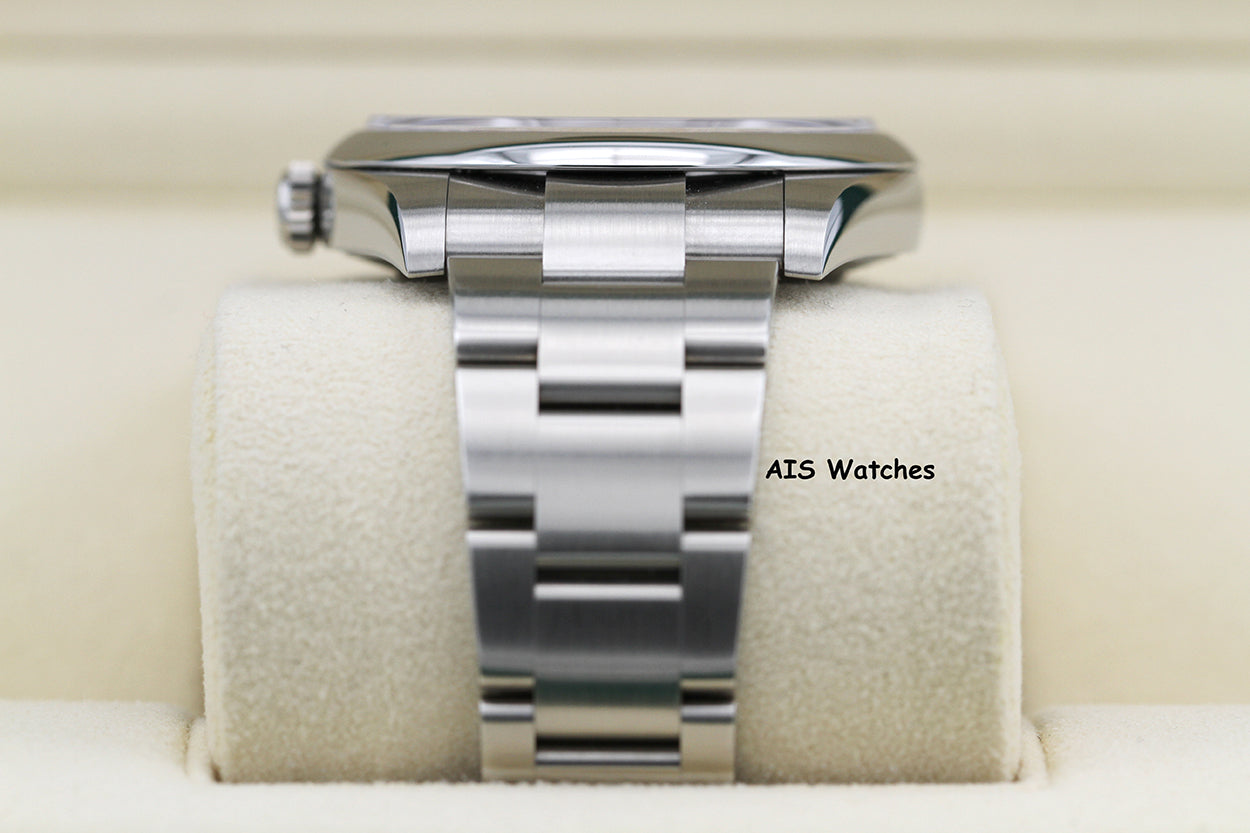 Rolex 124300 Oyster Perpetual 41 MM Black Dial 2022 Box & Papers