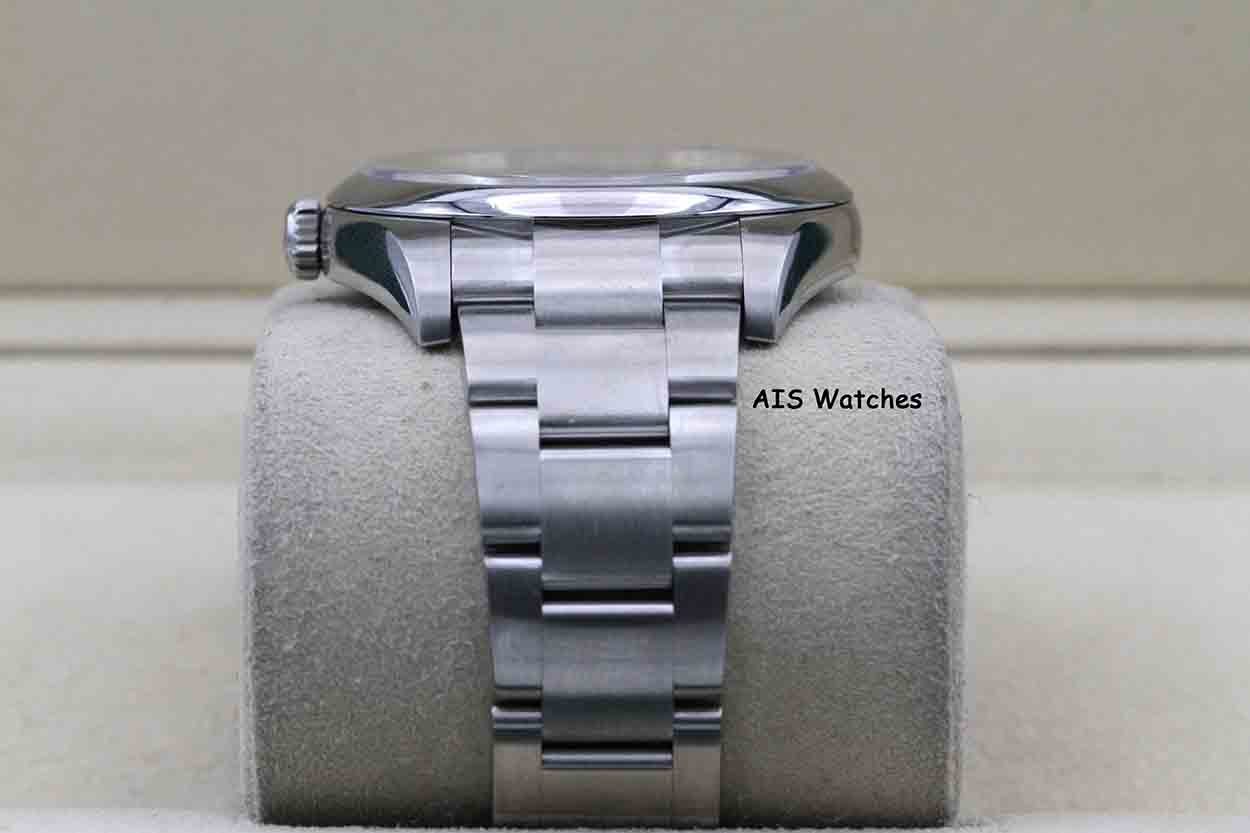 Rolex 114300 Oyster Perpetual 39MM Purple Dial 2018 Box & Papers