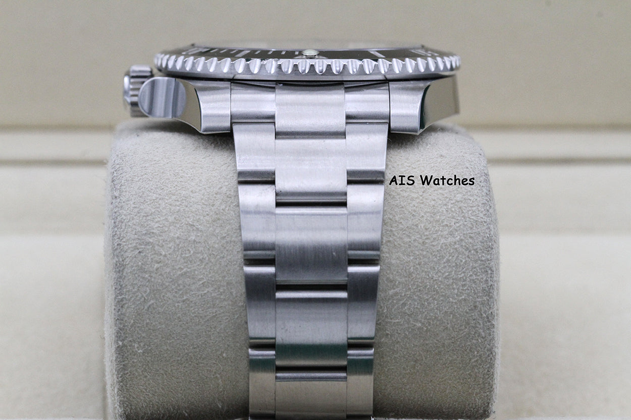 Rolex Submariner 114060 No Date 40MM Ceramic Bezel 2017 B&P