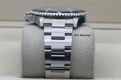 Rolex Submariner 16610LV 50th Anniversary Kermit D Serial Box & Papers