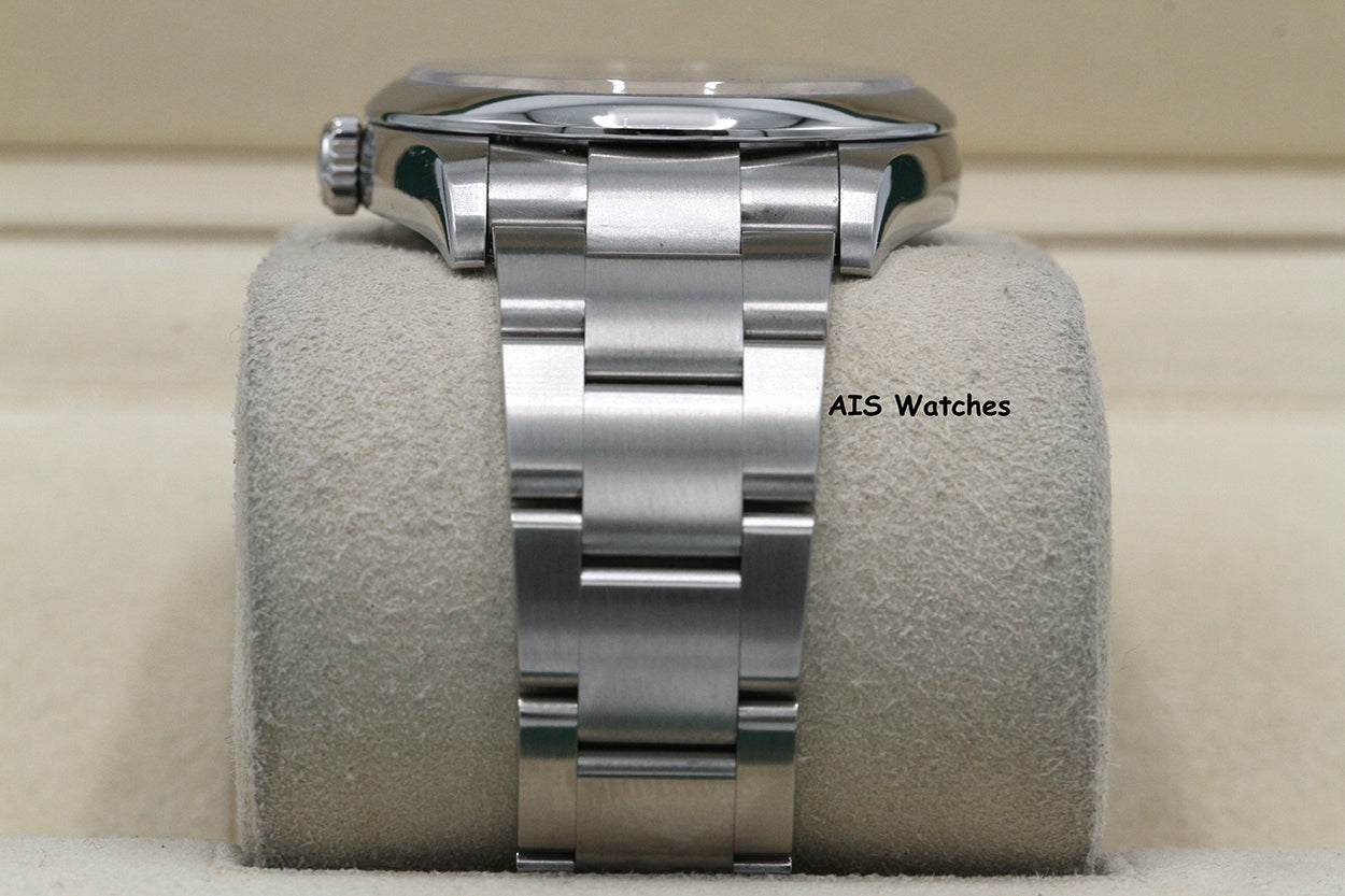 Rolex 126000 Oyster Perpetual 36MM Blue Dial 2022 Box & Papers