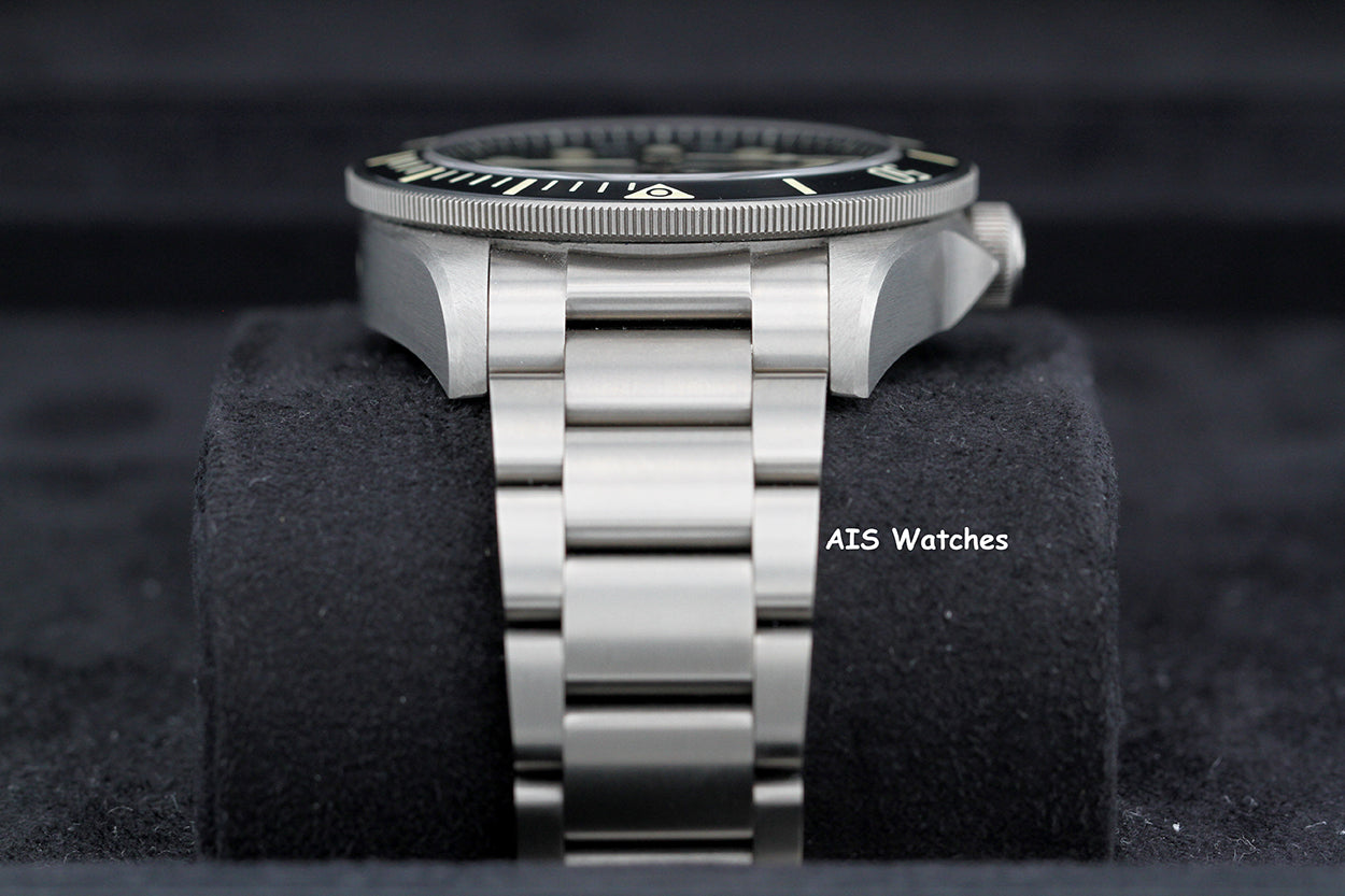 Tudor 25610TNL Pelagos Titanium LHD 42MM Box & Papers