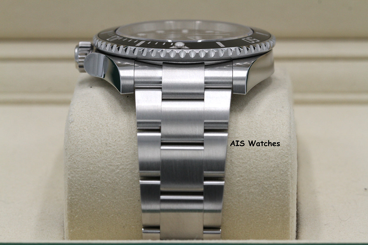 Rolex Submariner Ceramic No Date 124060 41MM 2025 Box & Paper