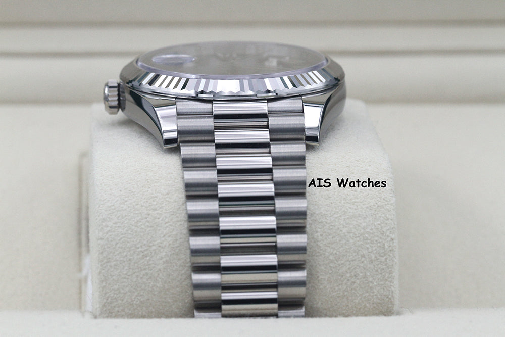 BNIB Rolex 228239 DayDate 40MM DD40 White Gold Blue Roman Dial