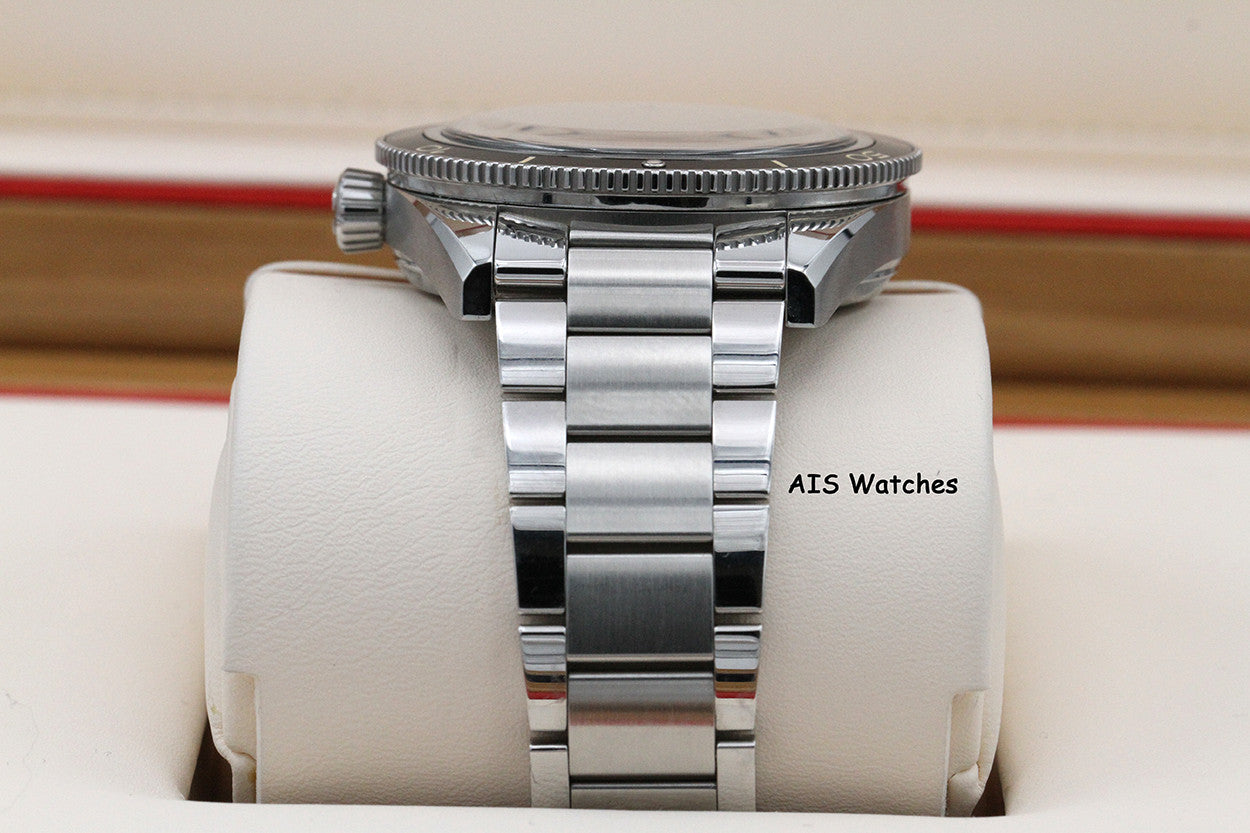 Omega Seamaster 300 Heritage Black Master Chrono 234.30.41.21.01.001 41MM 2023 B&P