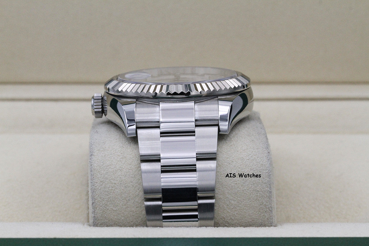 Rolex 326934 Sky-Dweller Stainless Steel White Dial Oyster 2019 Box & Papers