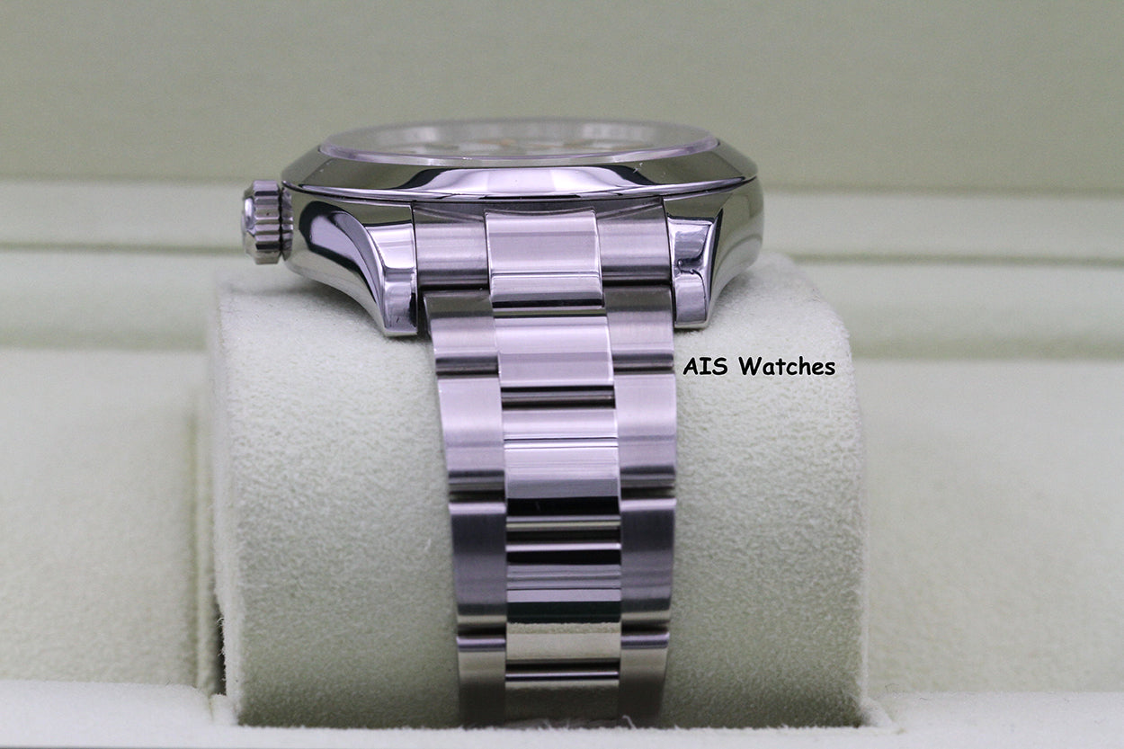 Rolex Milgauss 116400 White Dial Box & Papers