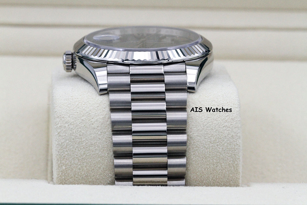 BNIB Rolex 228239 DayDate 40MM DD40 18K White Gold Olive Green Roman Dial B&P