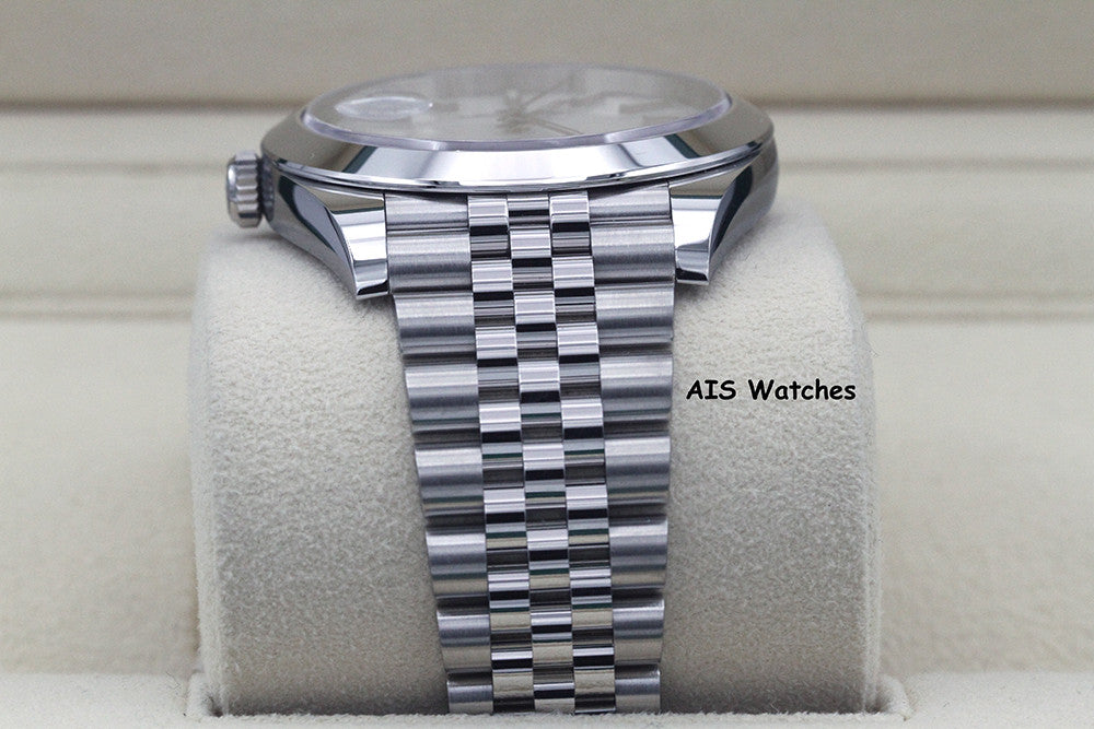 BNIB Rolex Datejust 41MM 126300 White Stick Dial Jubilee Bracelet B&P