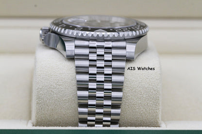 BNIB Rolex GMT Master II 126710GRNR Jubilee Black / Grey Bezel Bruce Wayne B&P