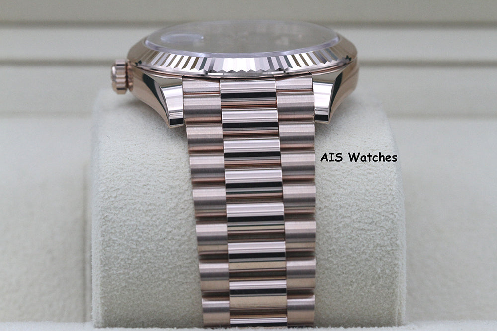 BNIB Rolex 228235 DayDate 40MM DD40 Rose Gold Olive Green Roman Dial B&P