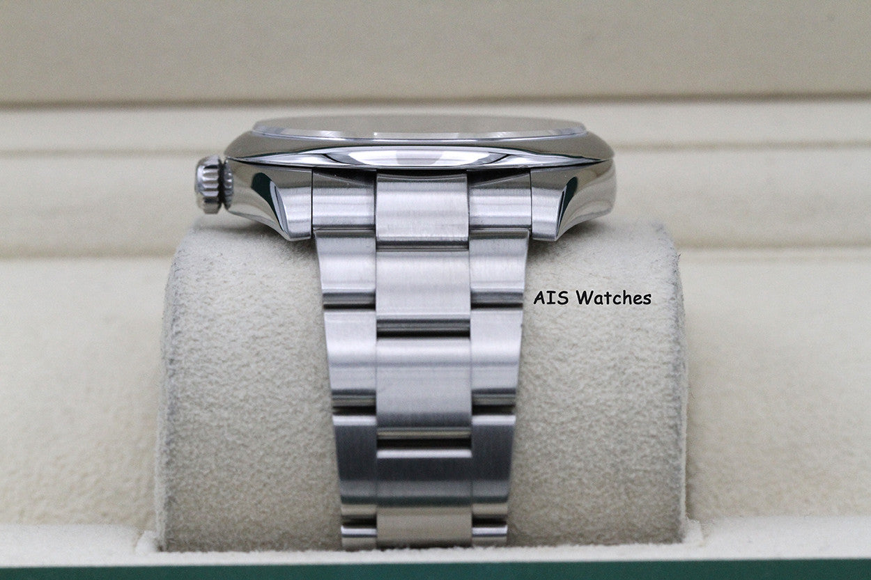 Rolex 124300 Oyster Perpetual 41 MM Black Dial 2022 Box & Papers