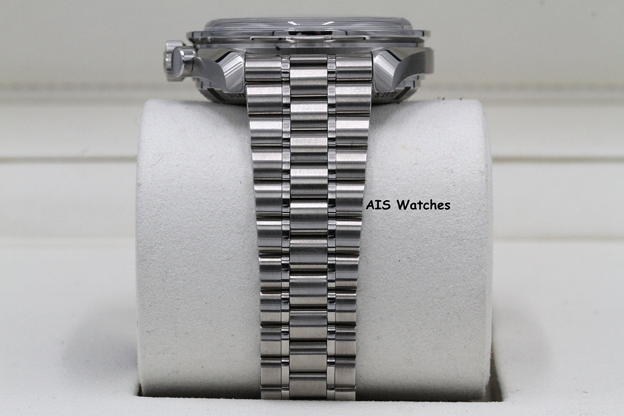 BNIB Omega SpeedMaster Moonwatch Apollo 13 Silver Snoopy SS Bracelet 310.32.42.50.02.001 BP