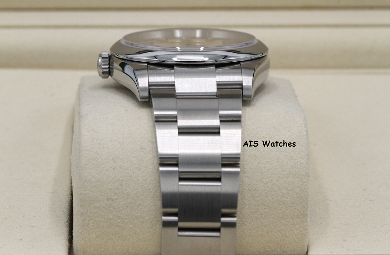 Rolex 126000 Oyster Perpetual 36MM Beige Dial 2025 Box & Papers