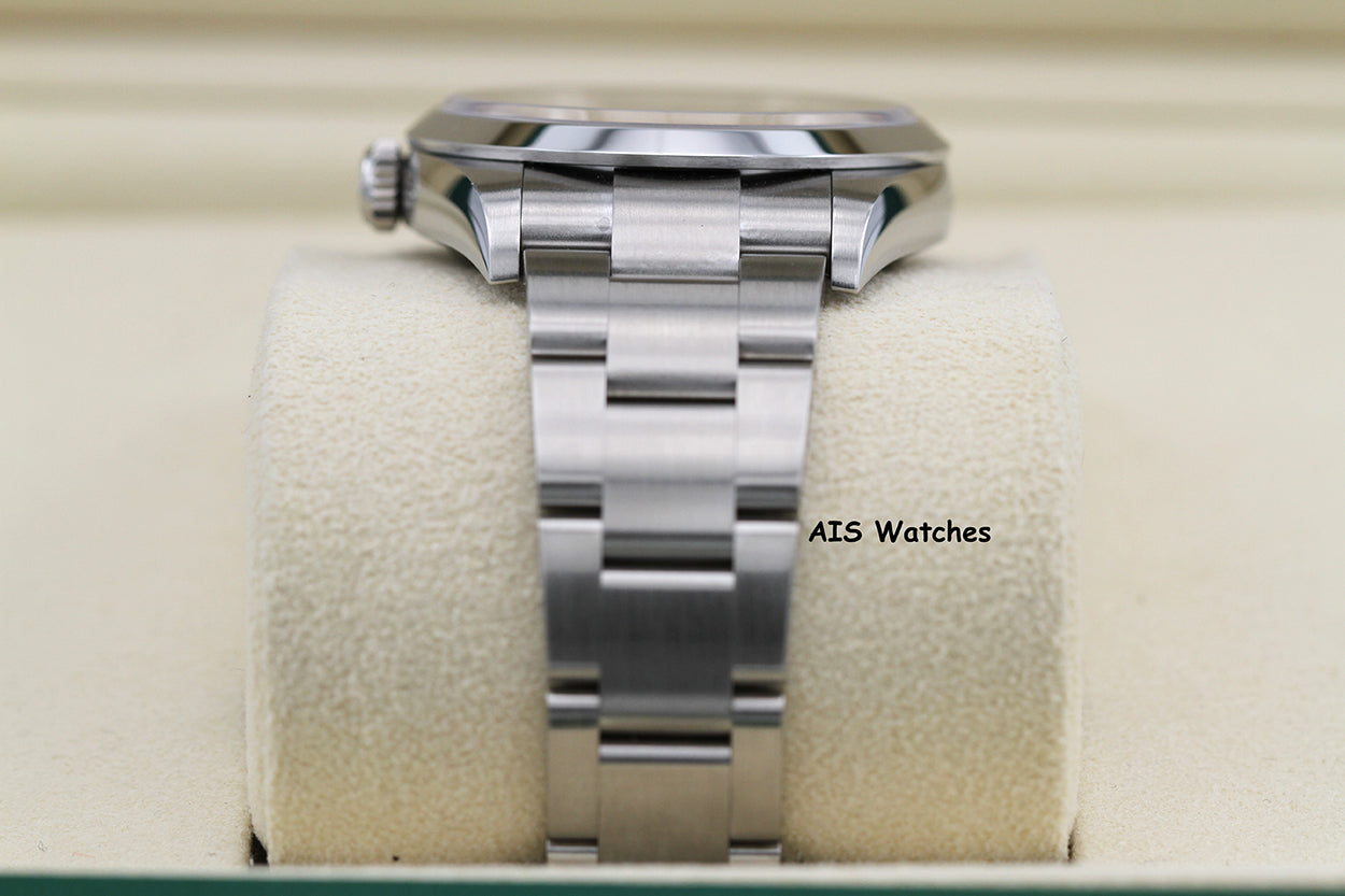 Rolex Explorer 124270 36MM 2025 Box & Papers