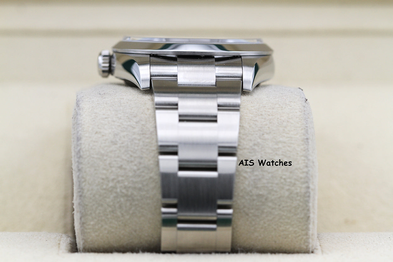 Rolex Explorer 124270 36MM 2022 Box & Papers