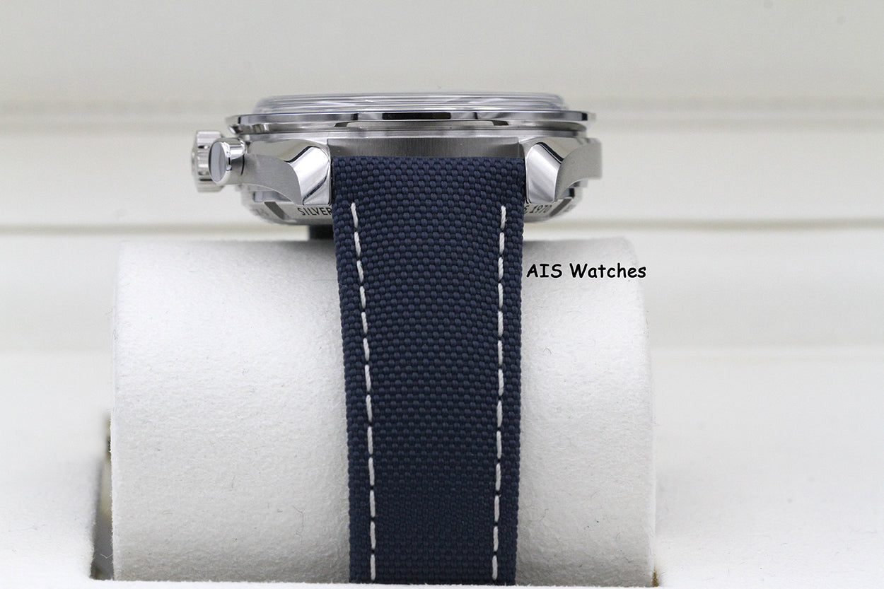 BNIB Omega SpeedMaster Moonwatch Apollo 13 Silver Snoopy 310.32.42.50.02.001 BP