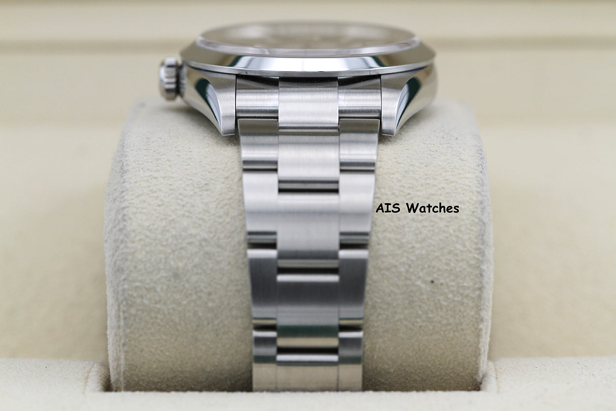 Rolex Explorer 124270 36MM 2022 Box & Papers