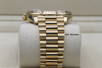 Rolex 228238 DayDate 40MM DD40 Yellow Gold Silver Roman Dial 2019 Box & Papers