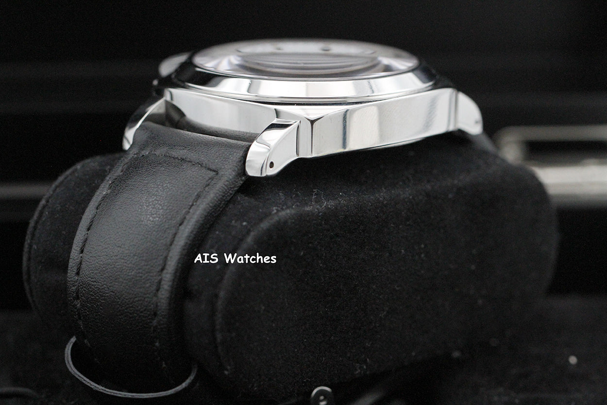 Panerai PAM 630 Luminor Base Logo White Dial 44MM B&P