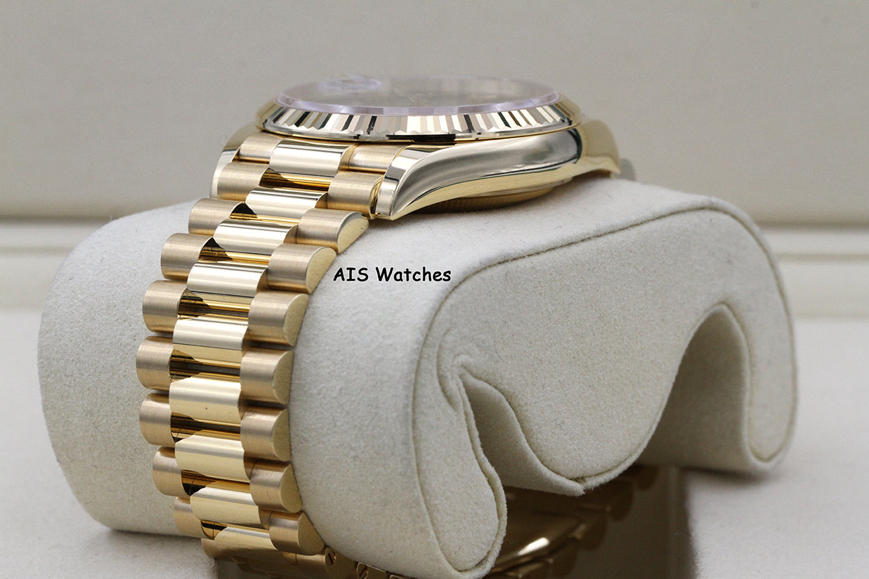 BNIB Rolex 128238 DayDate 36MM DD36 Yellow Gold Green Ombre Roman Dial B&P