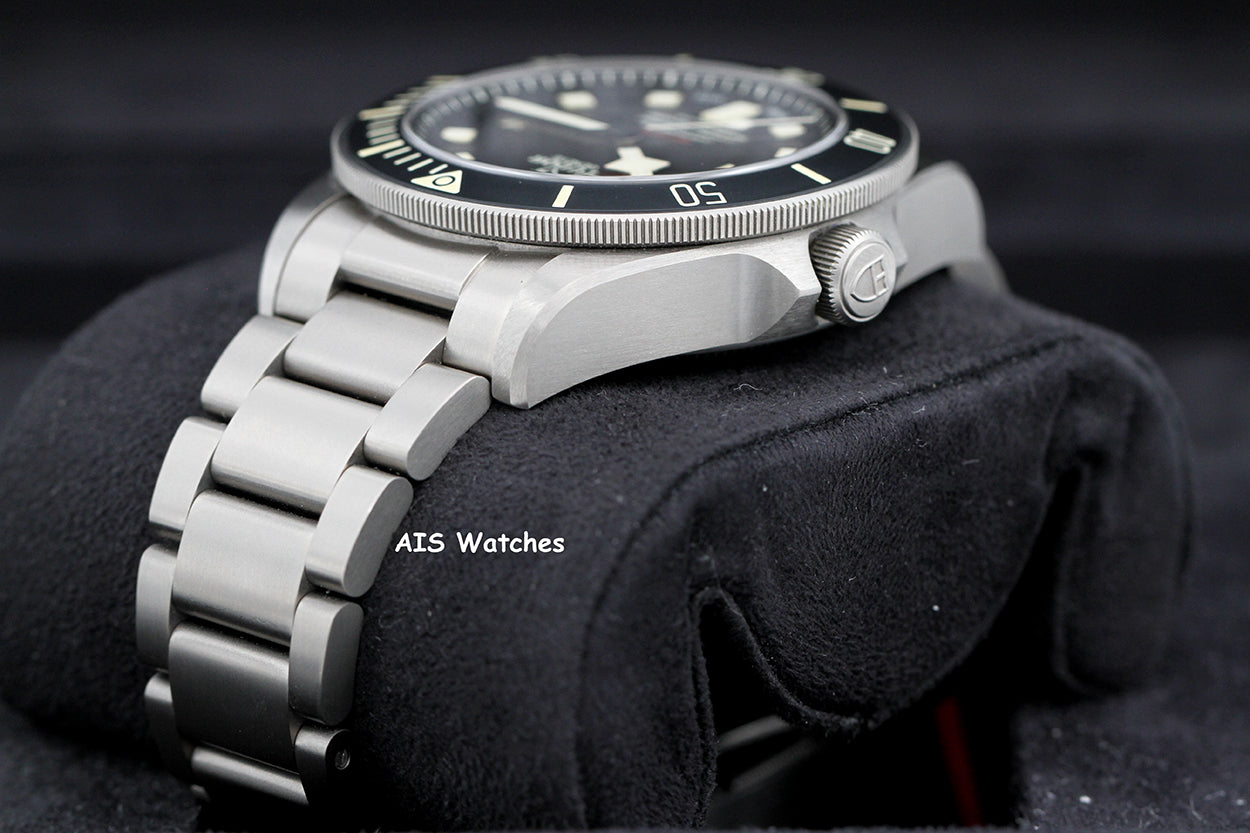 Tudor 25610TNL Pelagos Titanium LHD 42MM Box & Papers