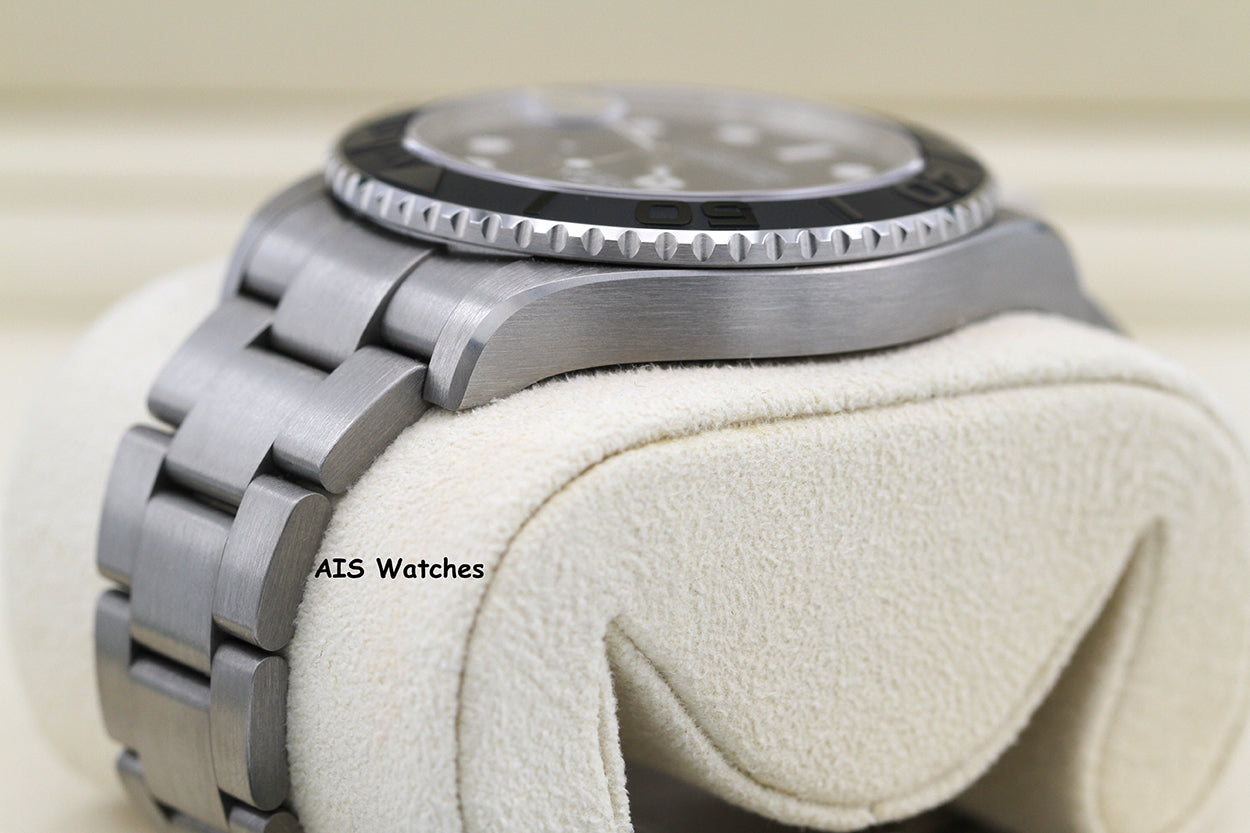 Rolex Yachtmaster 226627 Titanium 42MM 2026 Box & Papers