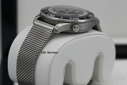 Omega Seamaster 300 Diver 007 James Bond 60th 210.30.42.20.03.002 42MM B&P