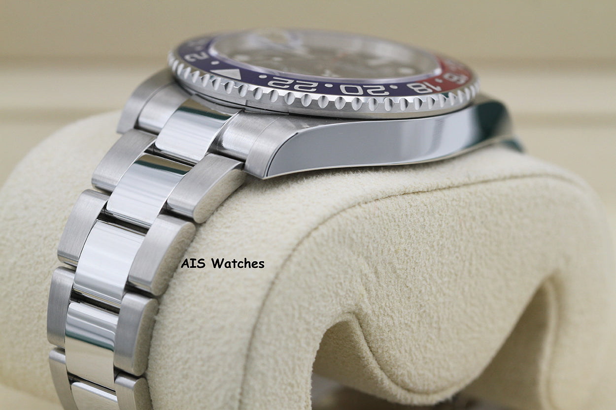 Rolex GMT Master II 126710BLRO Red Blue Pepsi Oyster 2023 Box & Papers