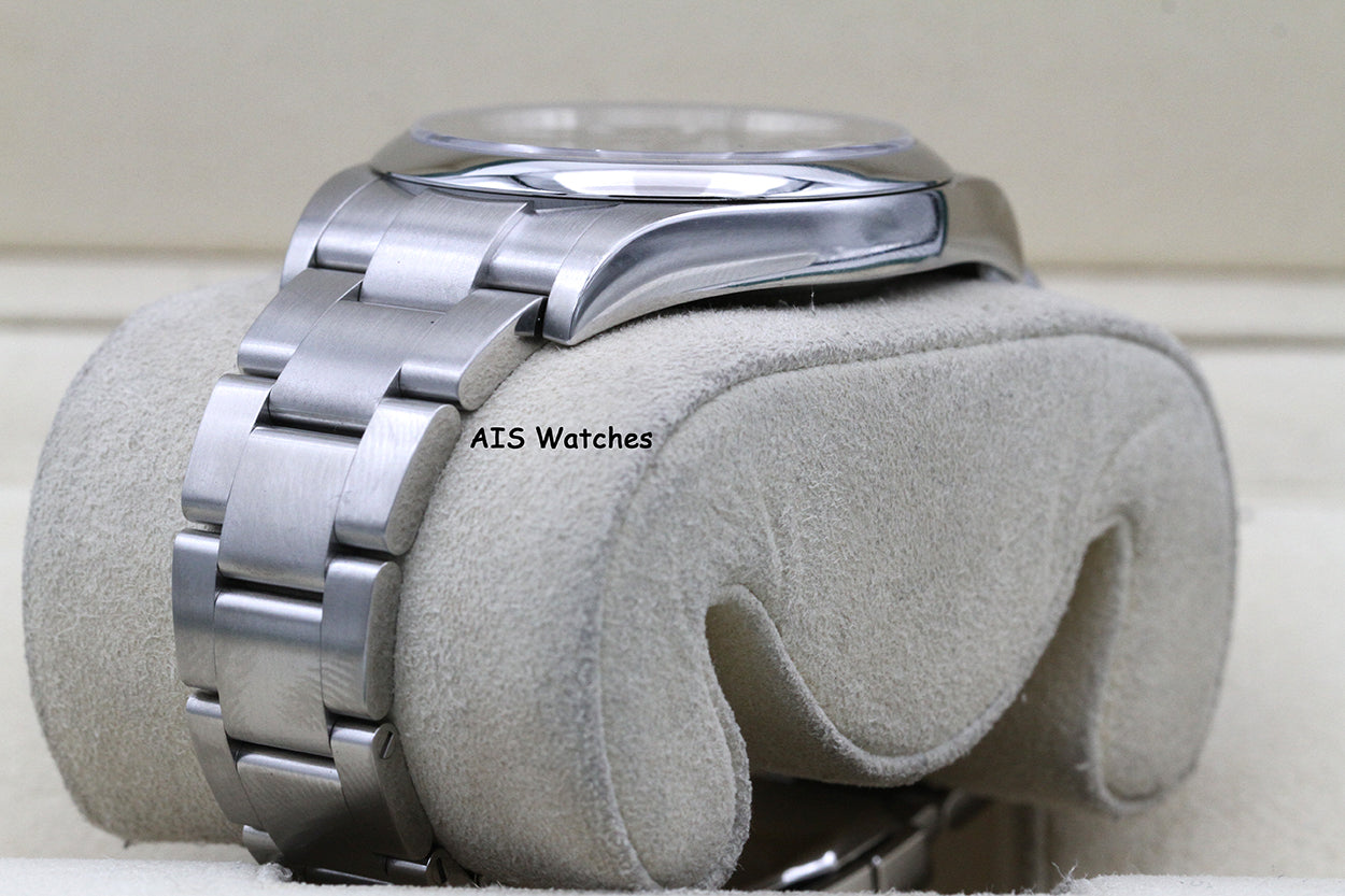 Rolex 114300 Oyster Perpetual 39MM Black Dial 2018 Box & Papers